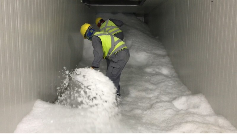 ice storage for concrete cooling