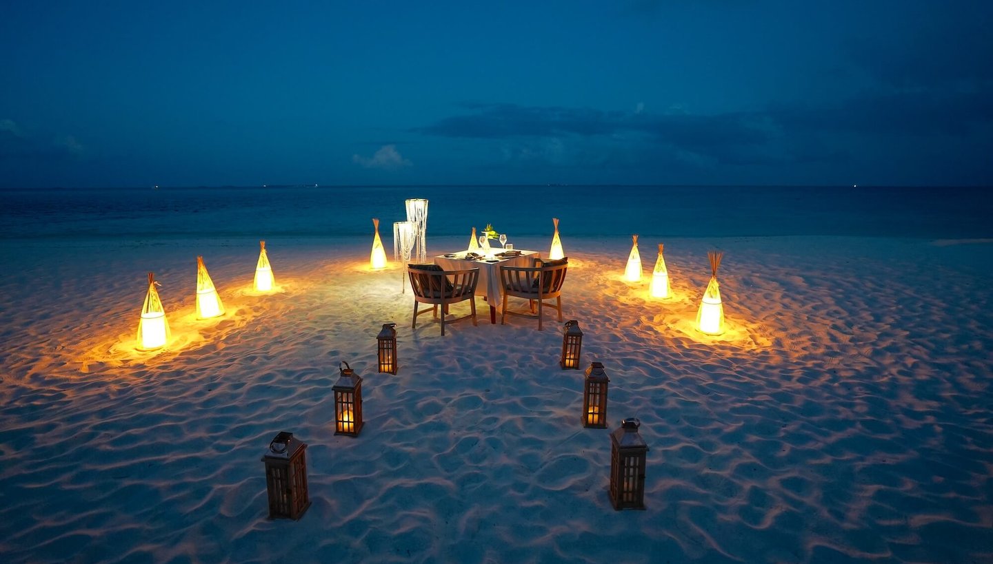 kudadoo maldives private beach dinner