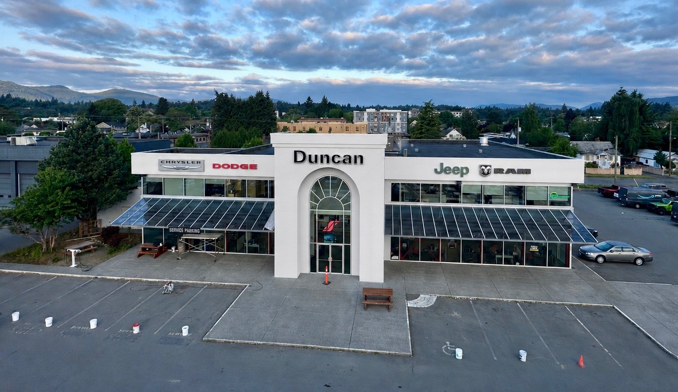 Duncan dodge building, exterior commercial painting