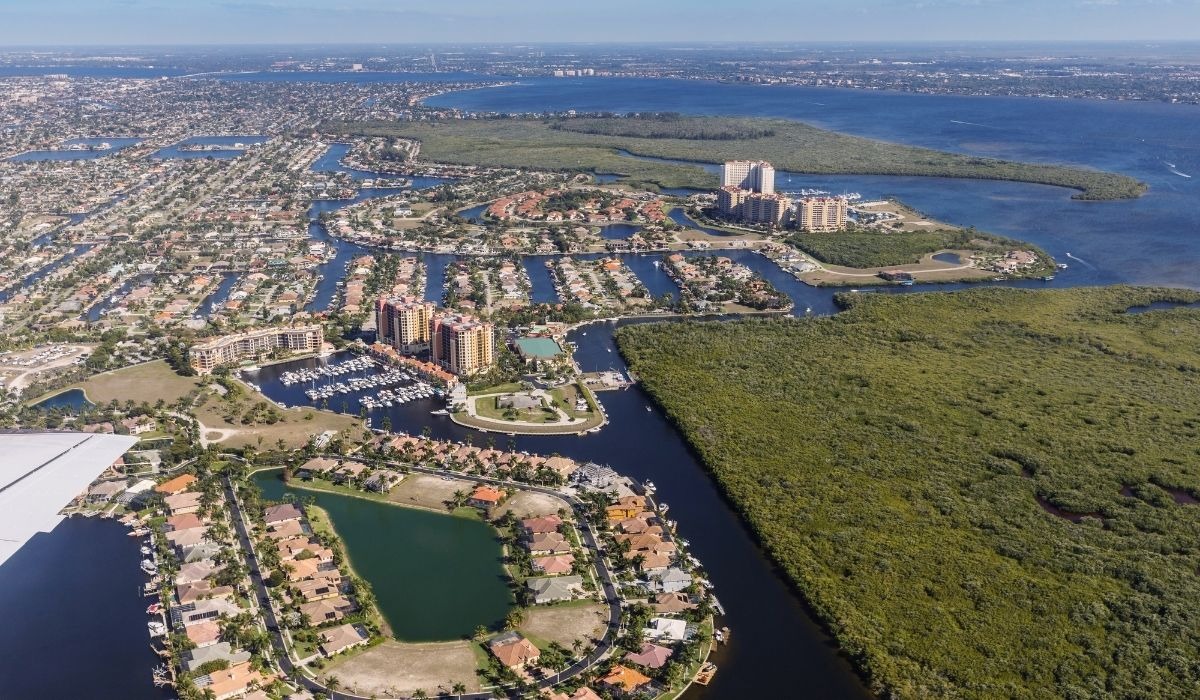 arial image of hollywood, Florida