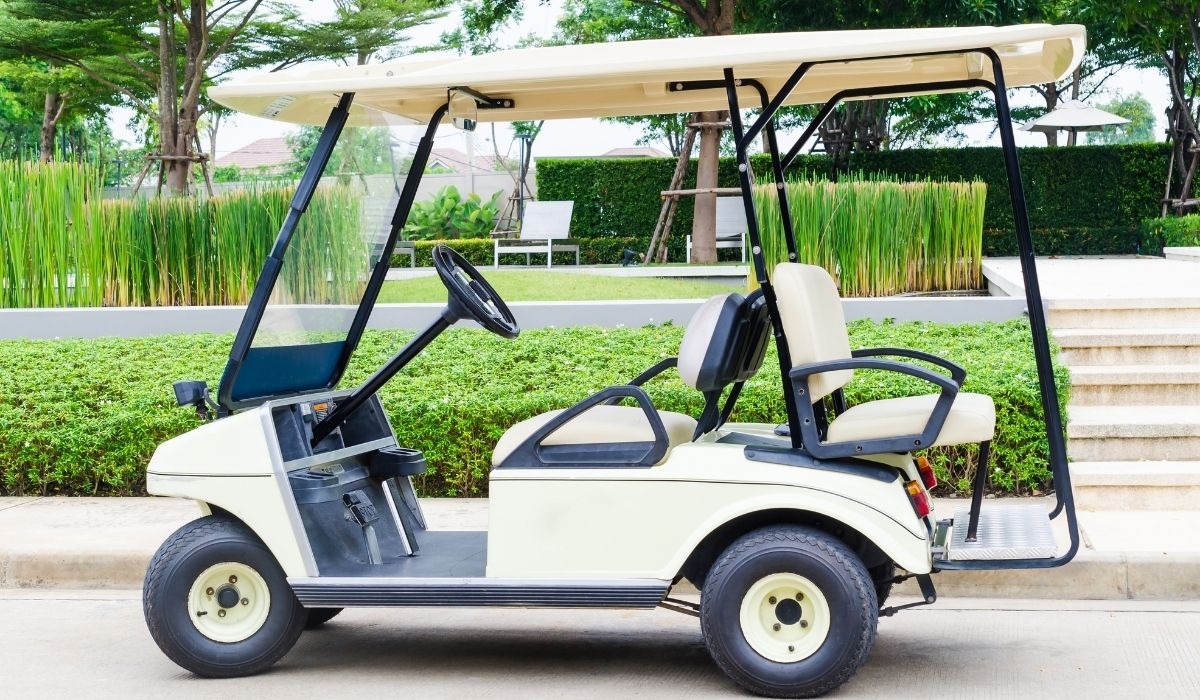 golf cart in a florida street