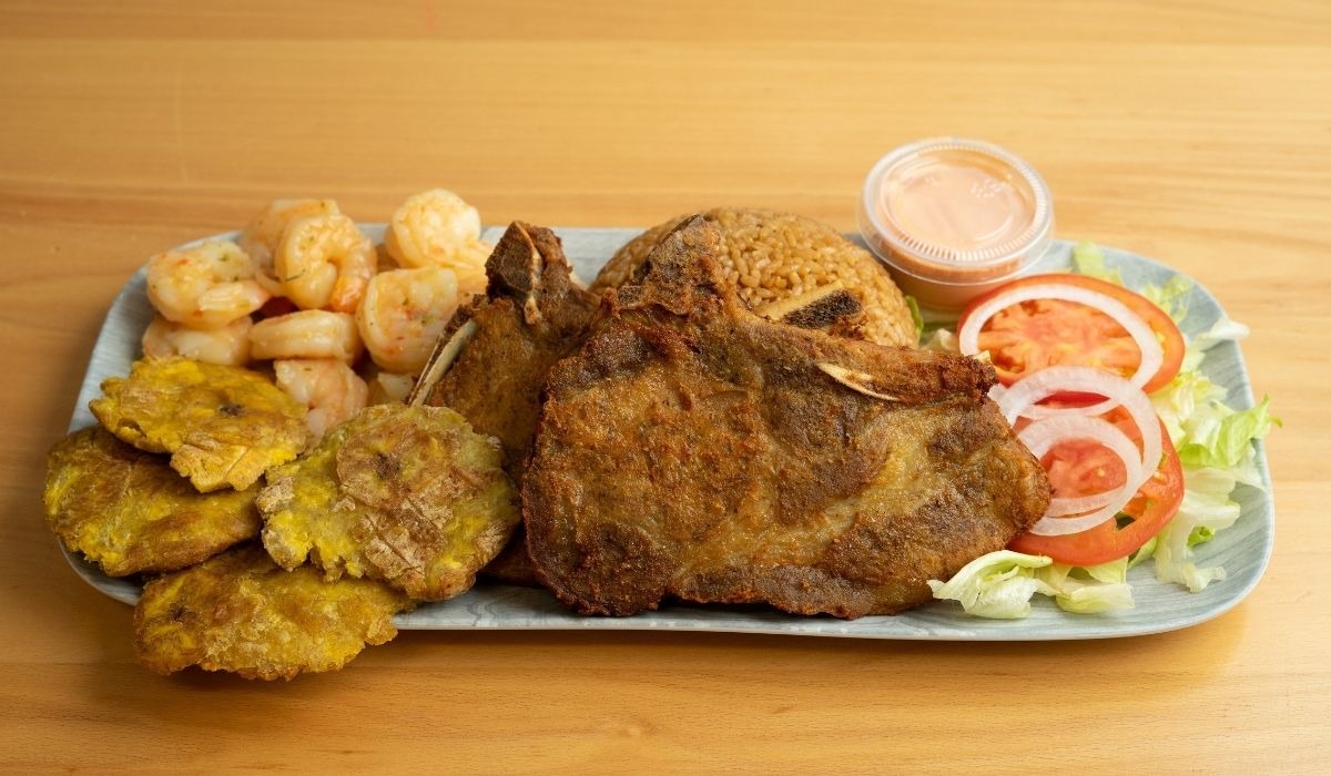 plate of puerto rican food