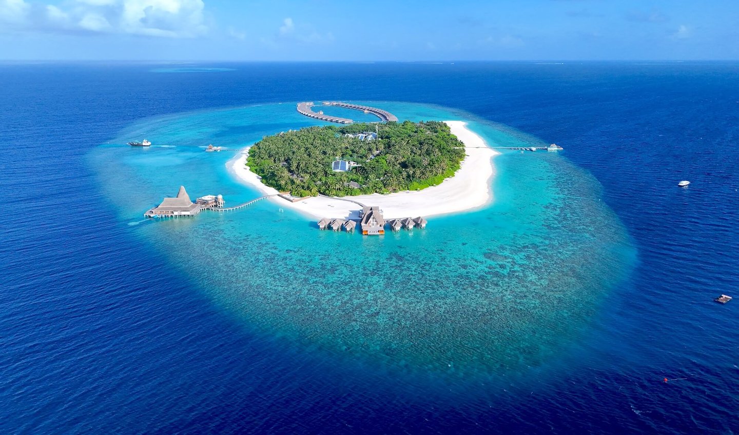 Anantara Kihavah Maldives island view