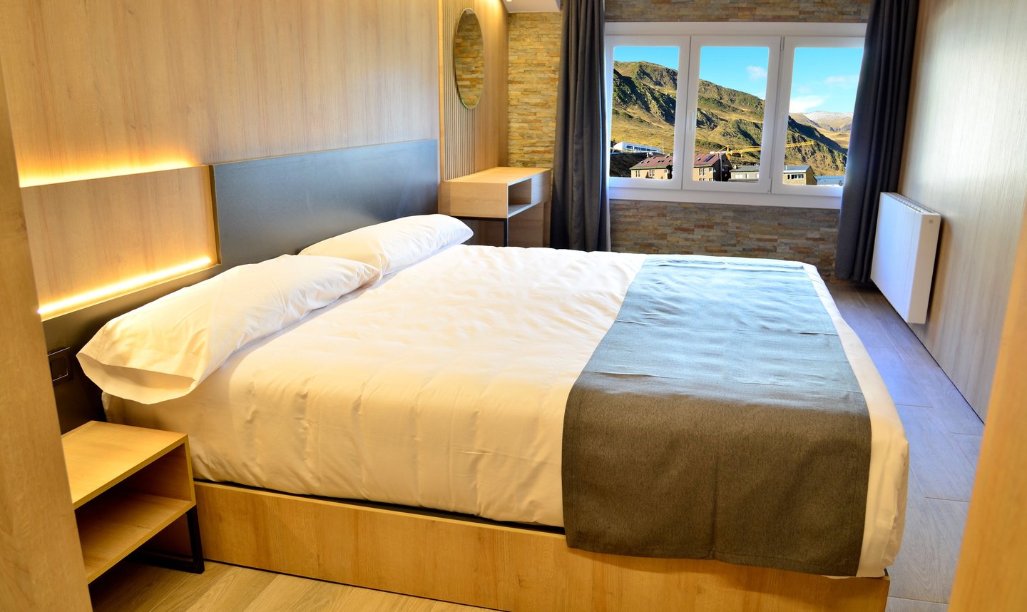 Habitacion hotel Catanies, Pas de la Casa, Grandvalira