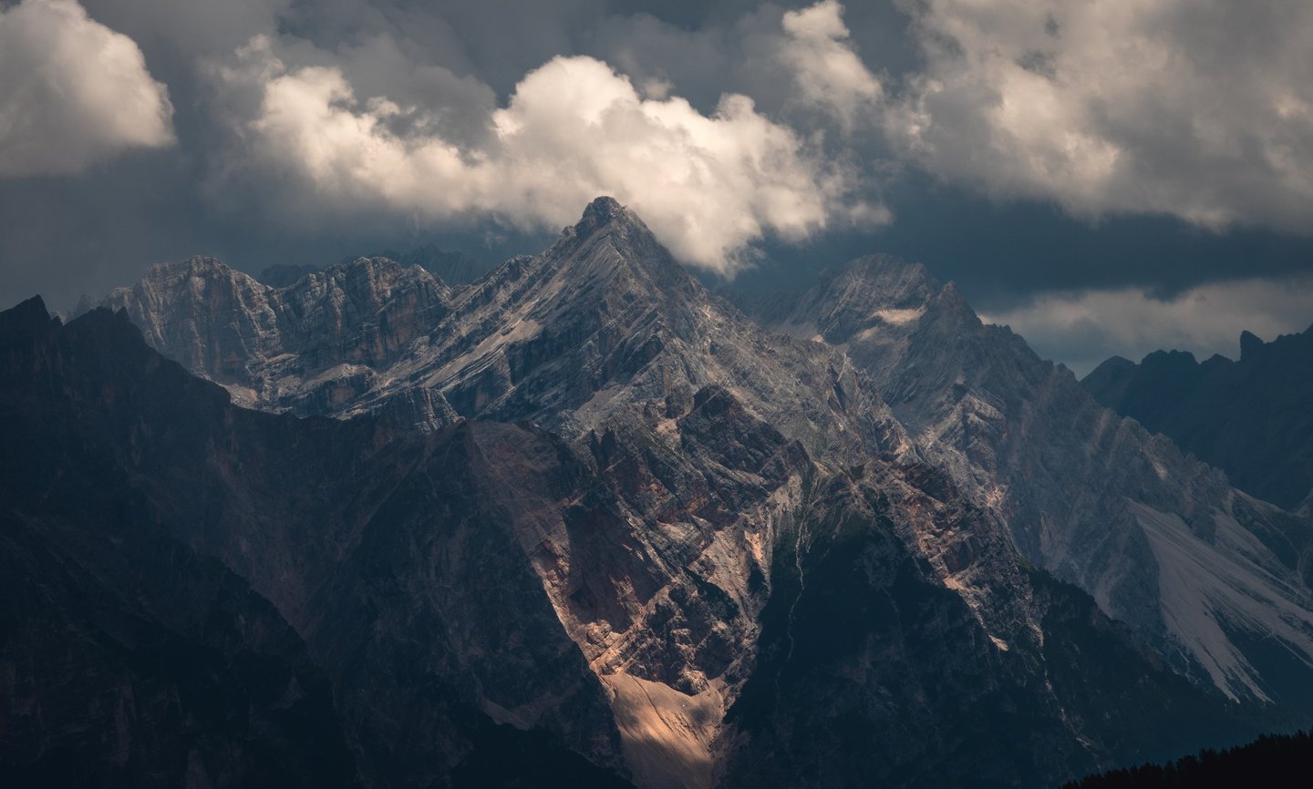 Lumière d'orage vu des Cinque Torri