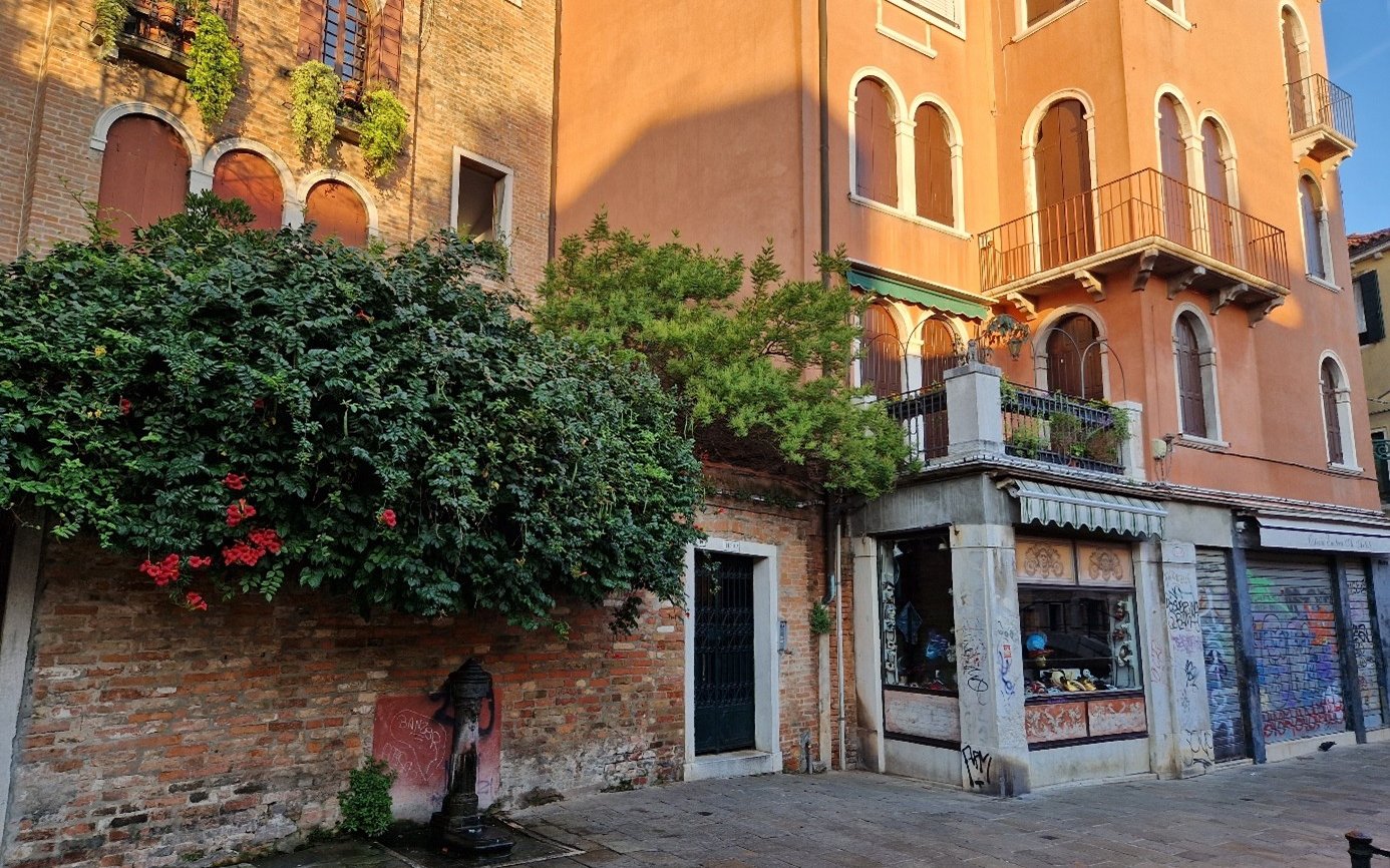 fontana chiacchierona