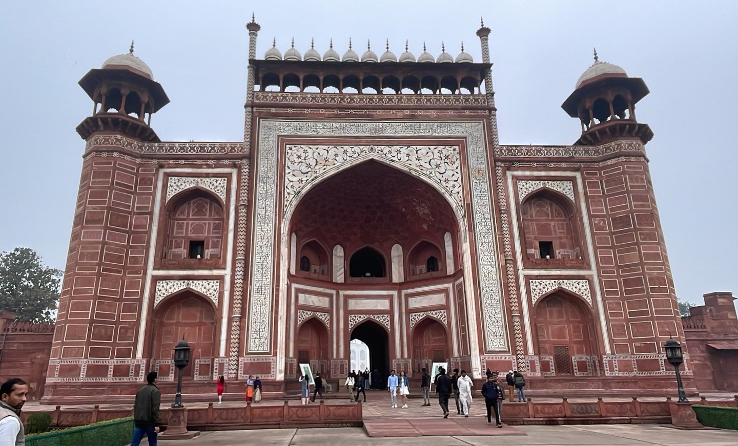 The entrance gate to the Taj Mahal 