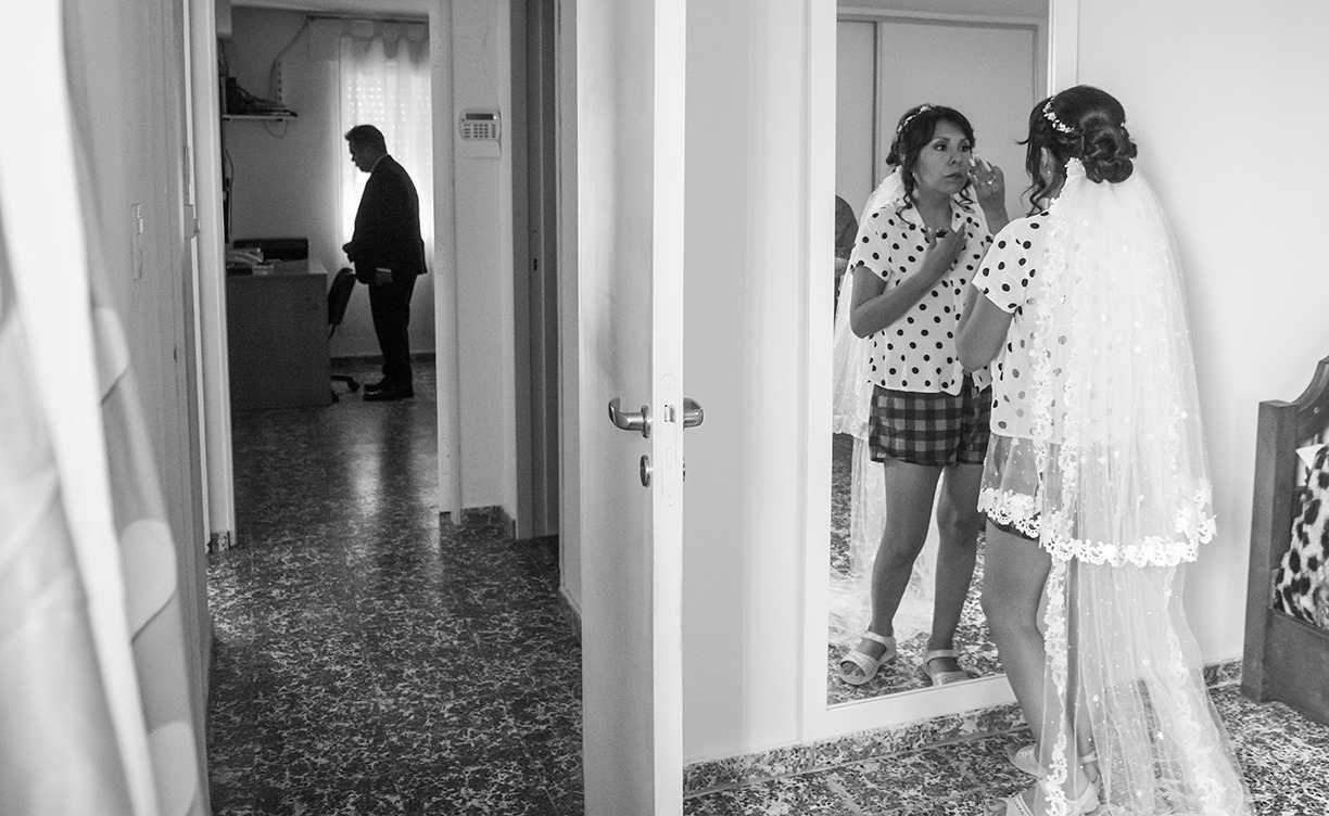 Novios preparándose