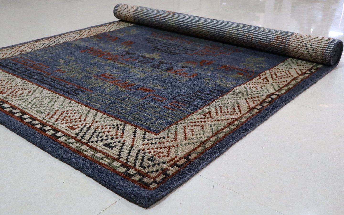 Handmade carpet designs | The Arts & Artisans