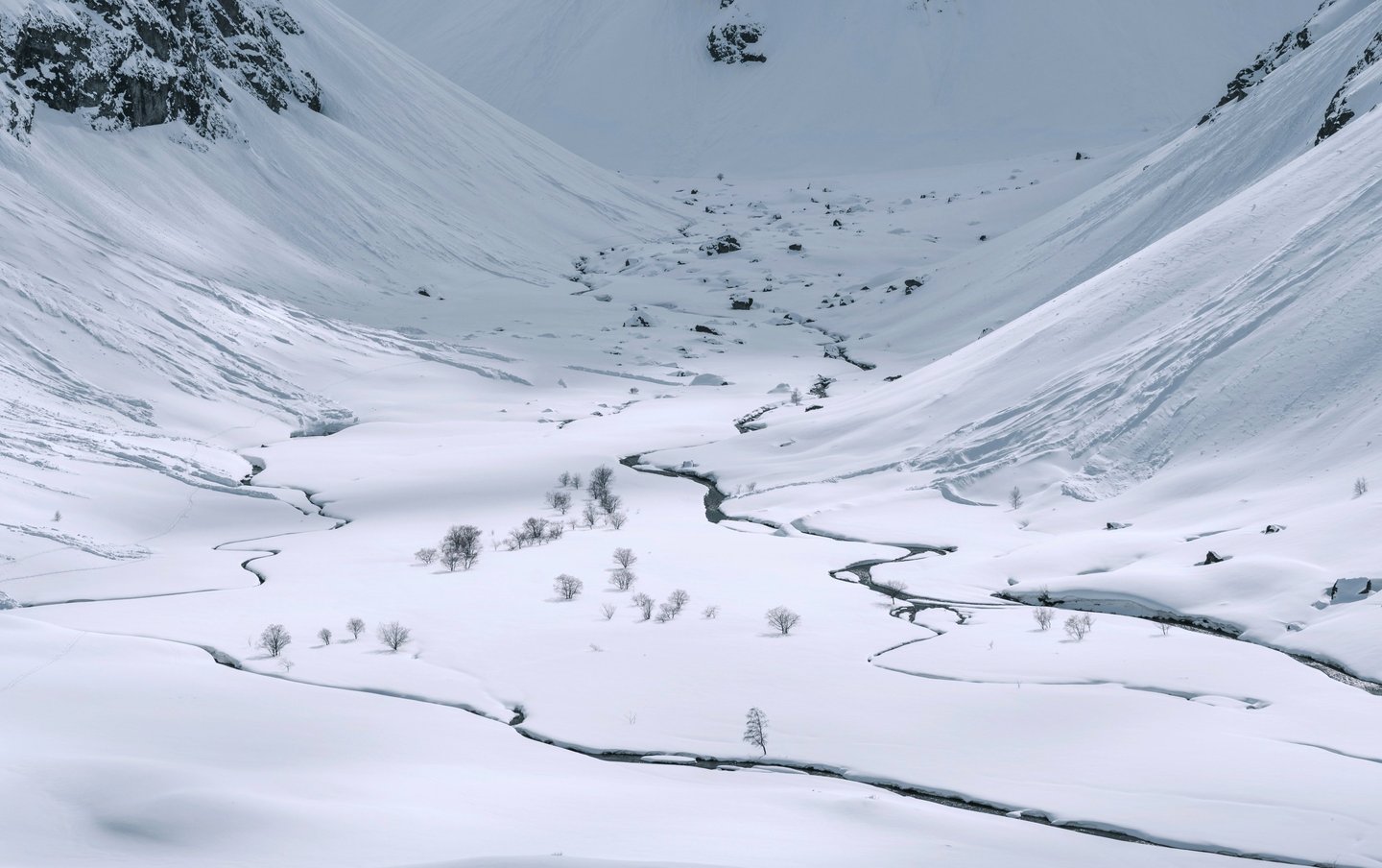 Vallée de la Romanche en hiver. Parc des Ecrins