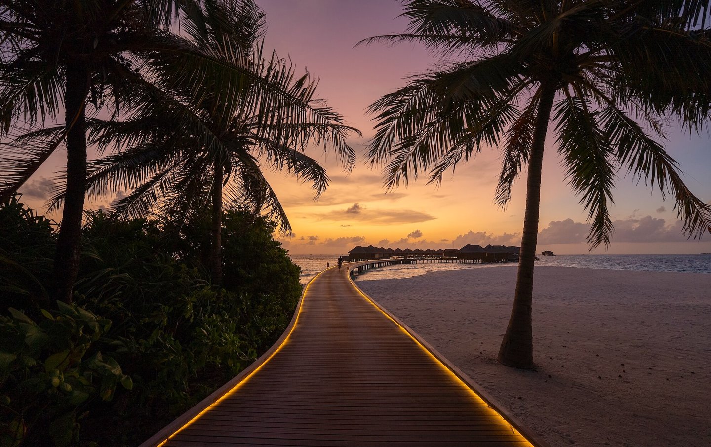 Huvefen Fushi Maldives sunset