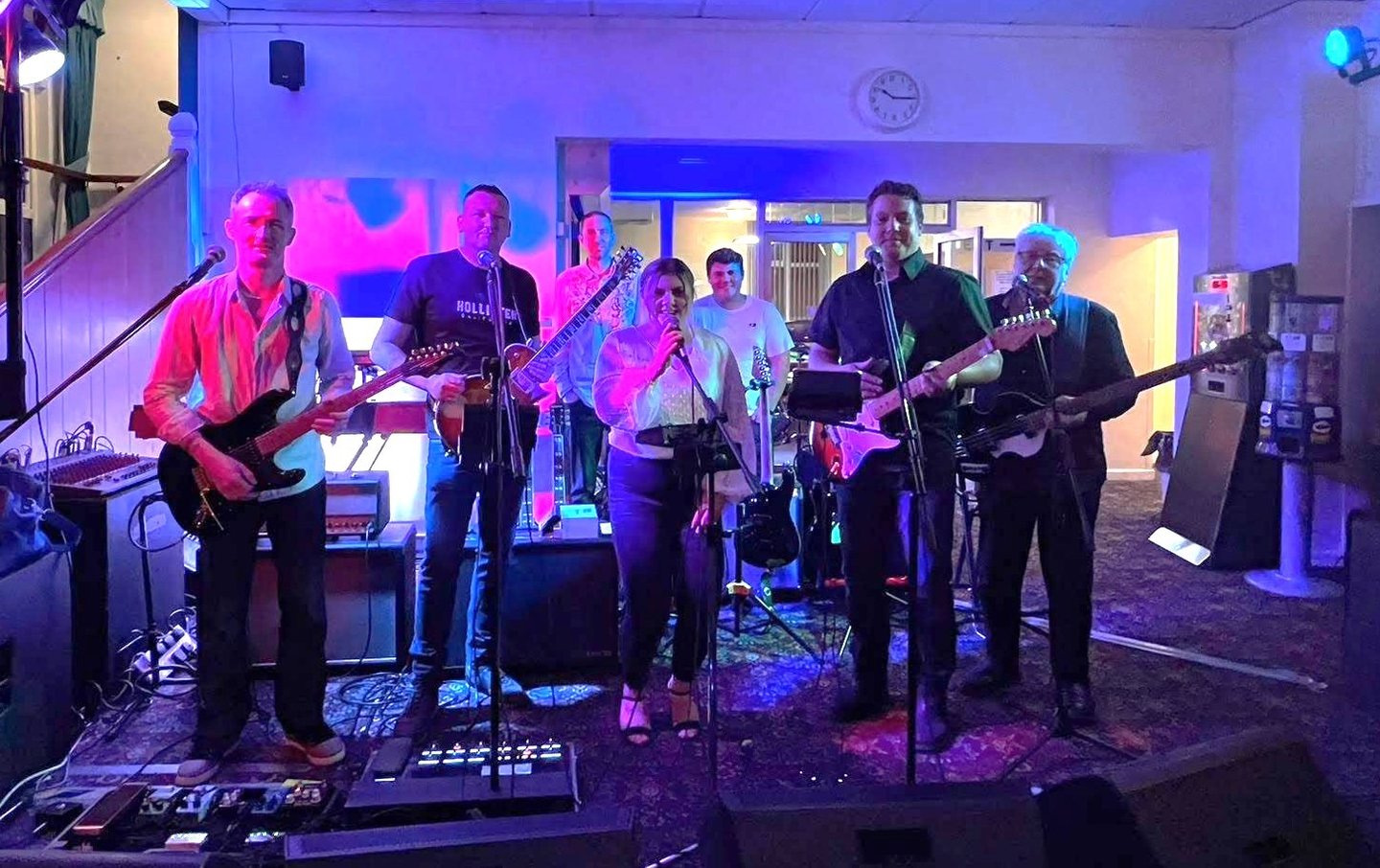 The Dodgers - Rock/Pop covers band Banbury