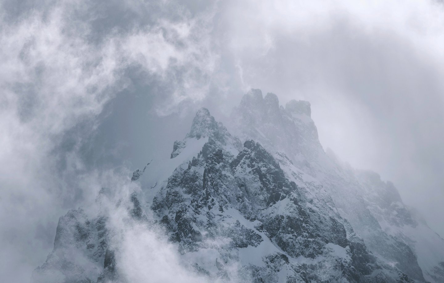 Roche Méane dans la tourmente 