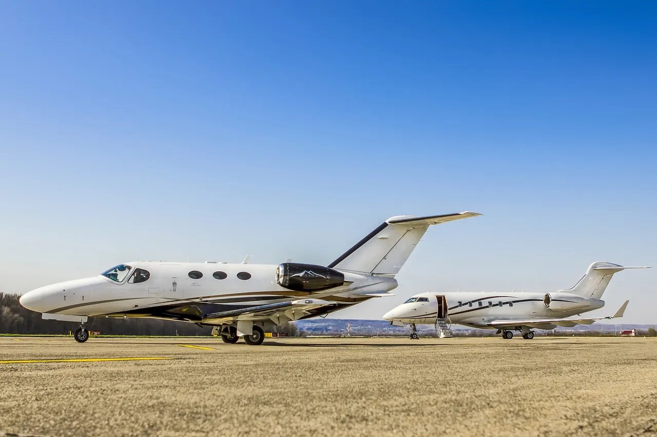Citation Mustang & Challenger 350 sitting on a hot ramp waiting for their next customers