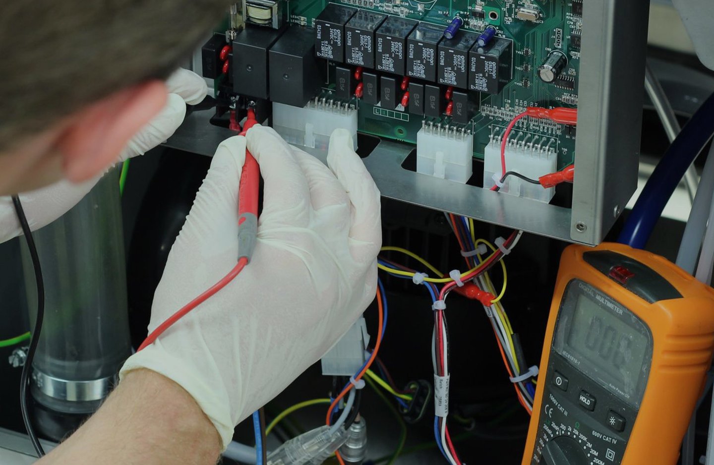 Reliable inverter repair services for uninterrupted power supply.