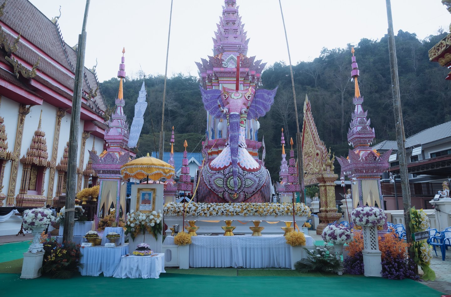 ช่างภาพงานอวมงคล น่าน | บันทึกความทรงจำครั้งสุดท้ายอย่างสมเกียรติ