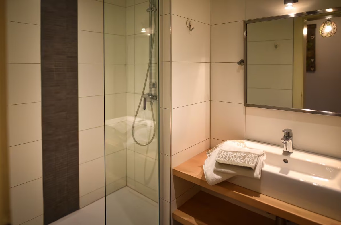 salle de bain 1 gite ribeauvillé
