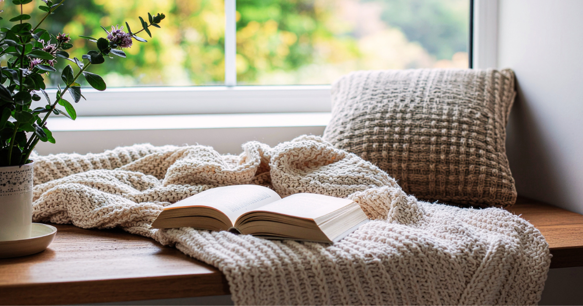Best heated blankets of 2026 including electric throws, wearable poncho wraps, and cozy comfort.