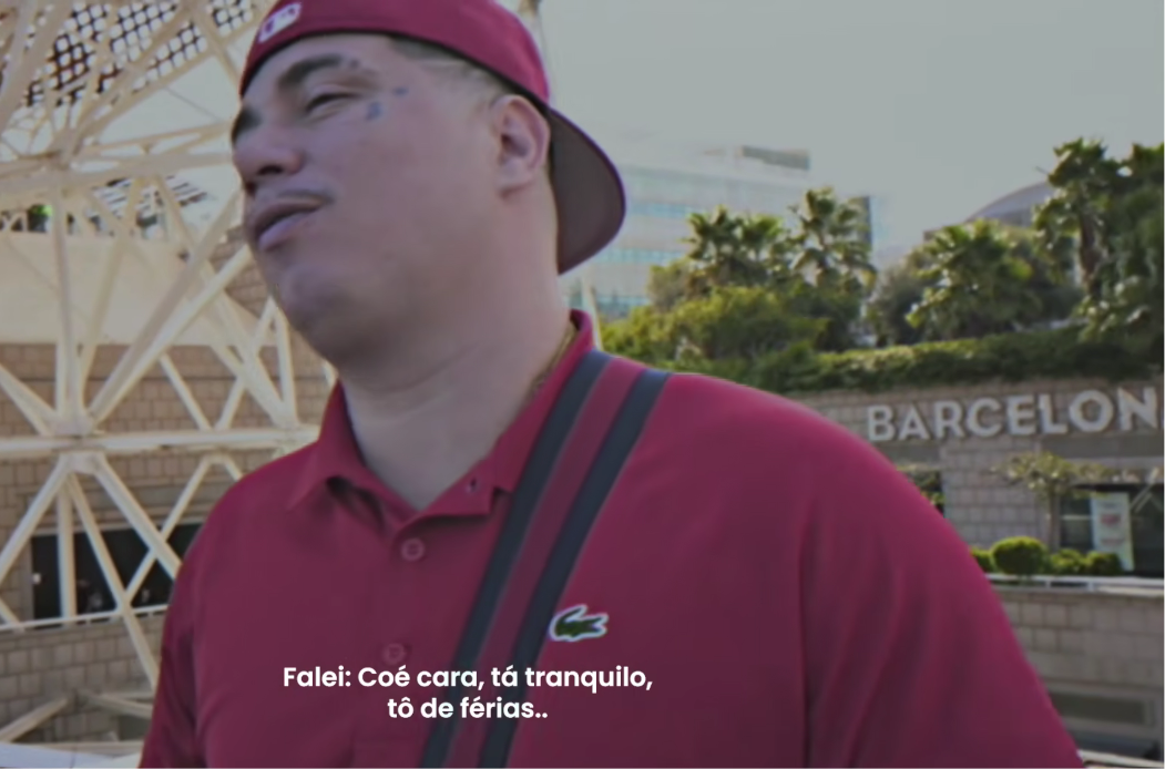Felp 22 durante gravações do quinto episódio do vlog em Barcelona.