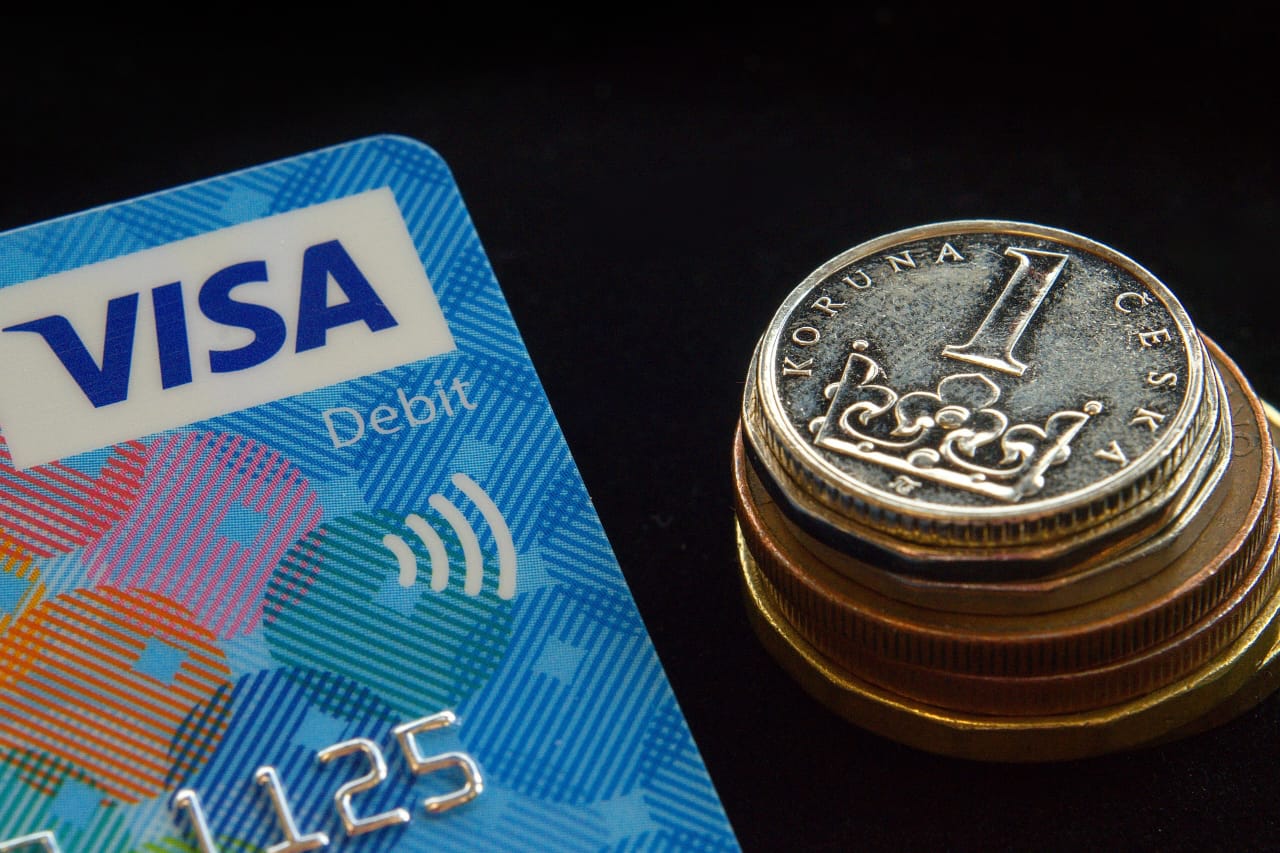 Ensuring Credit Card Safety While You Travel