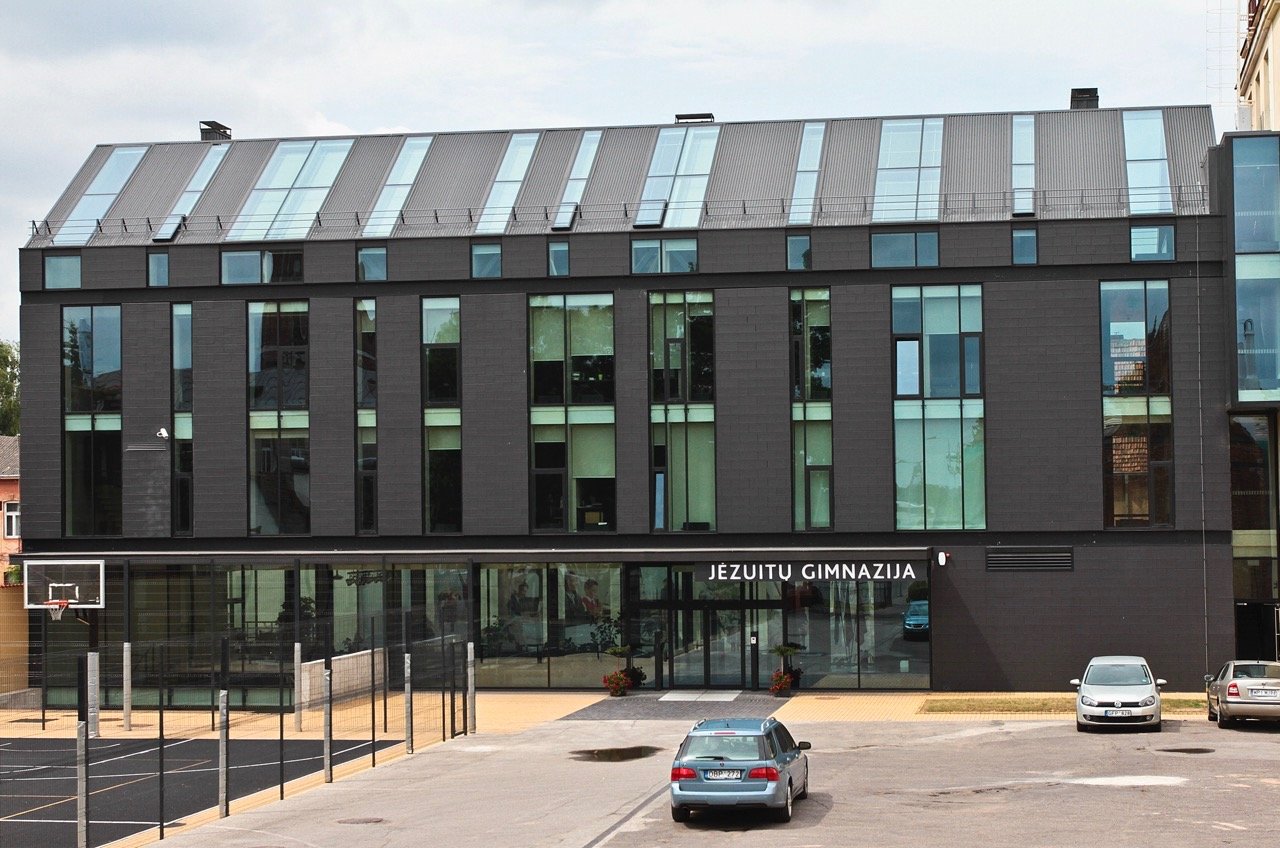 Jėzuitų gimnazija