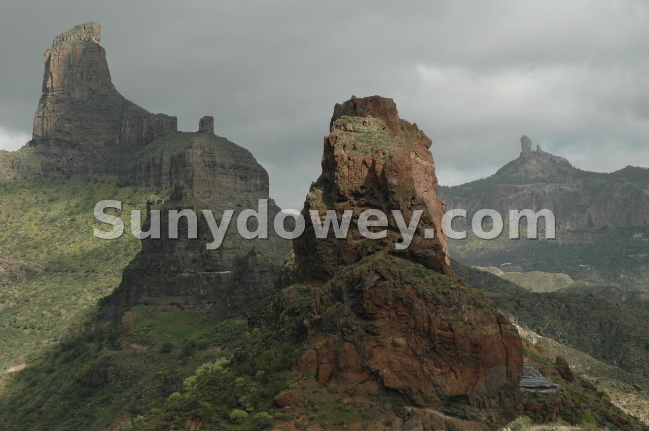 Los tres roques vistos desde Cuevas del Rey. Tejeda Isla de G. Canaria