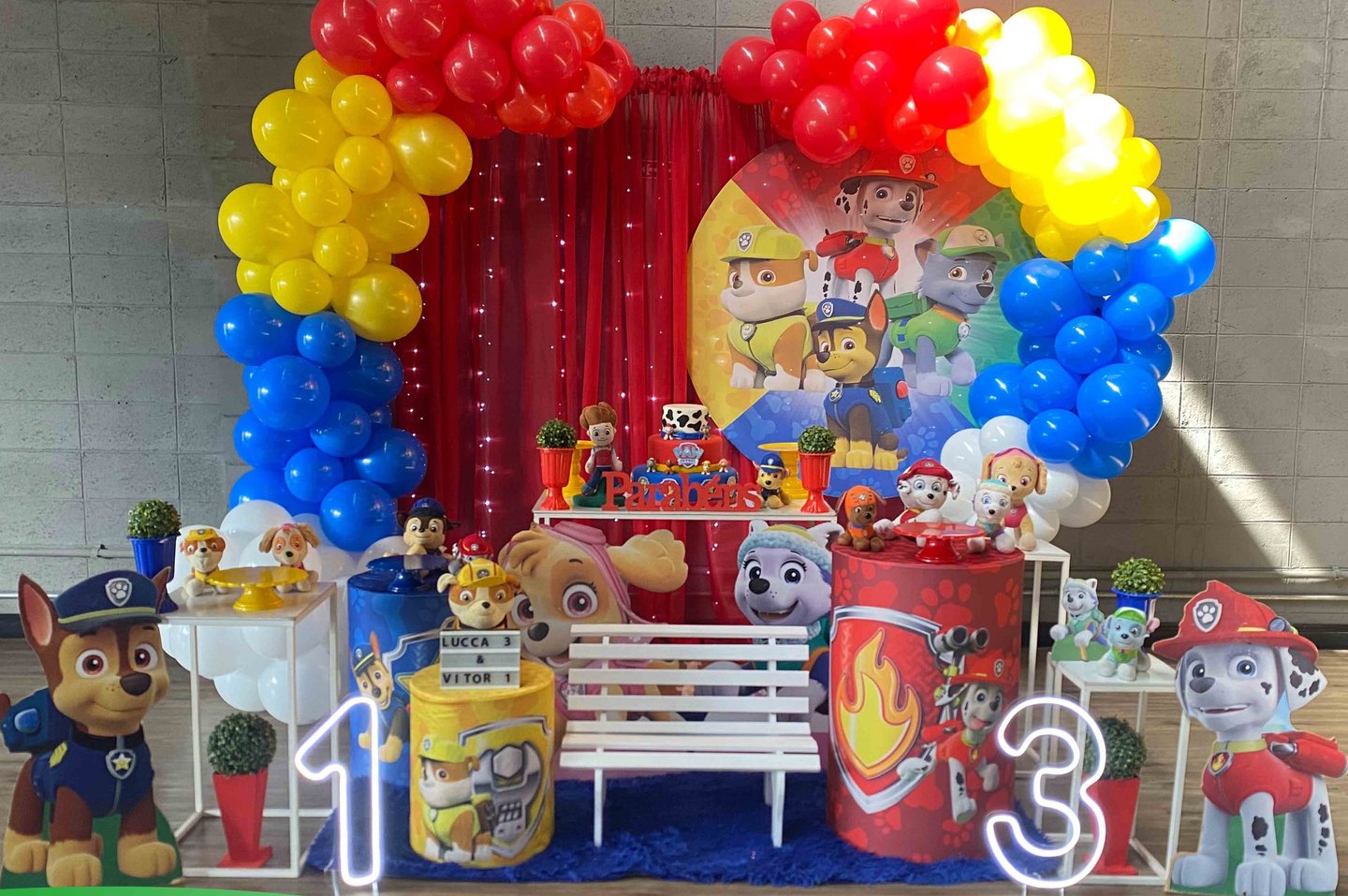 Aluguel de decoração infantil Patrulha Canina na Freguesia do Ó mesa decorada temática para festa