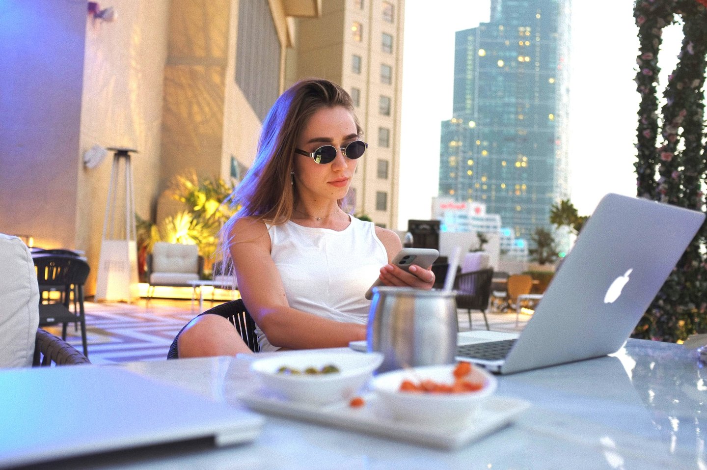 Hot Girl Laptop Professional Tech