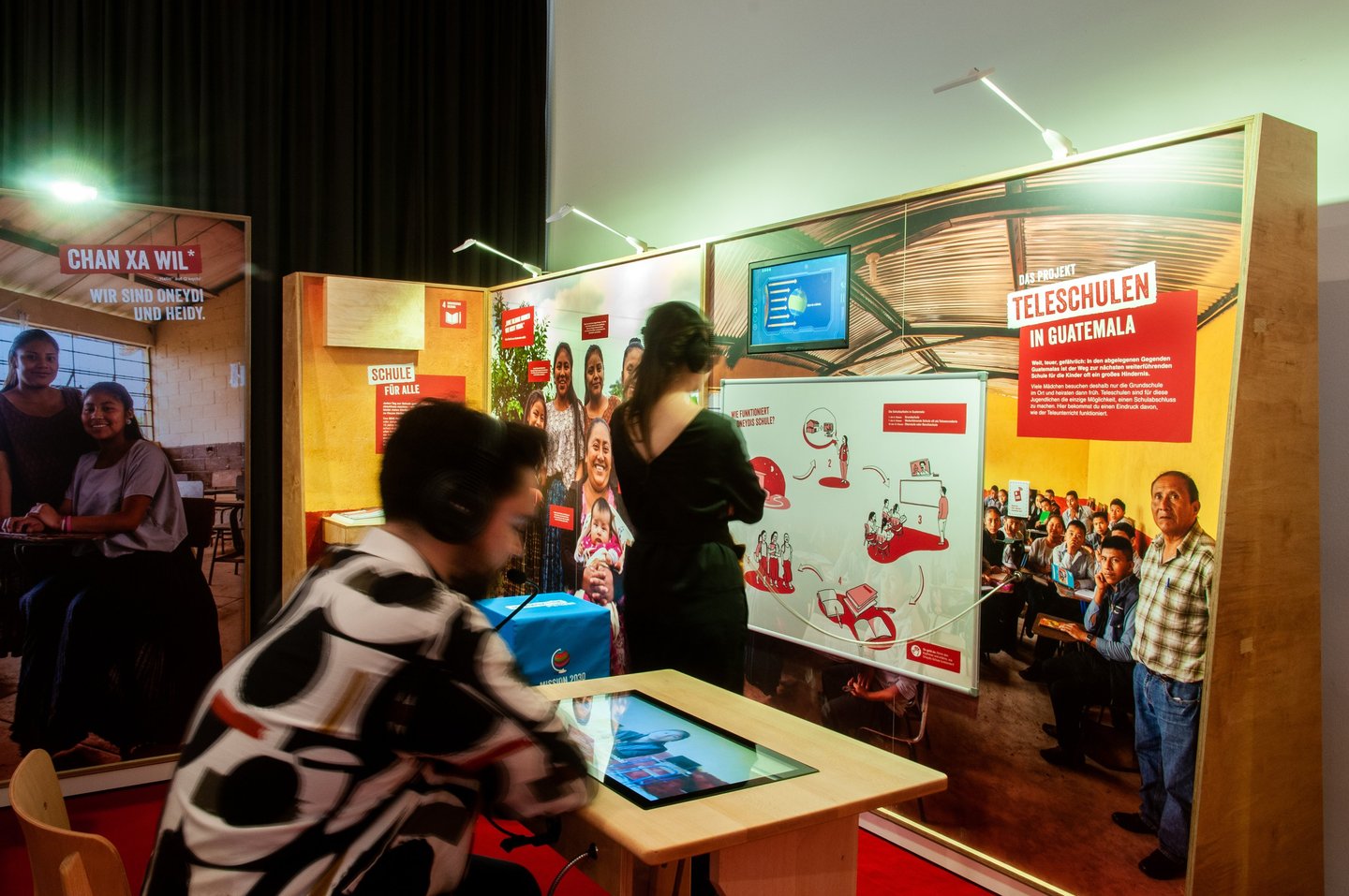 Ausstellung Mission 2030 - Plan International