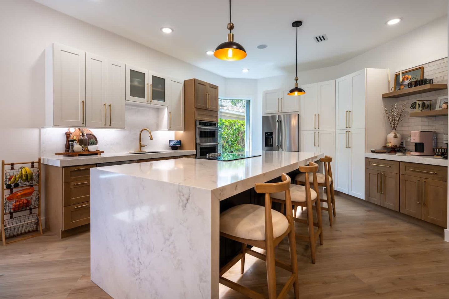 Full Kitchen Remodeling with Countertop, Island and Cabinets