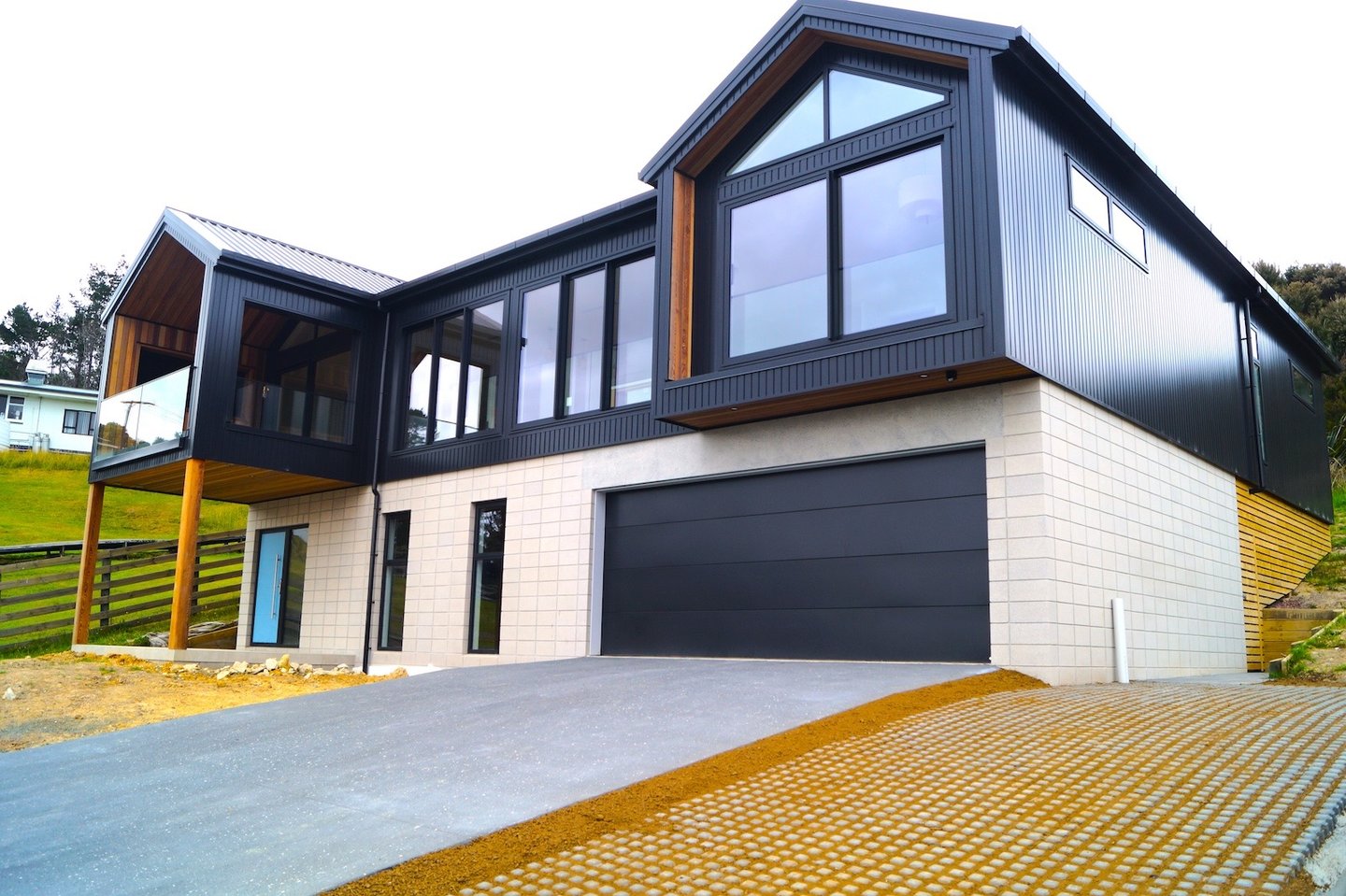 Mangawhai Heads new build exterior