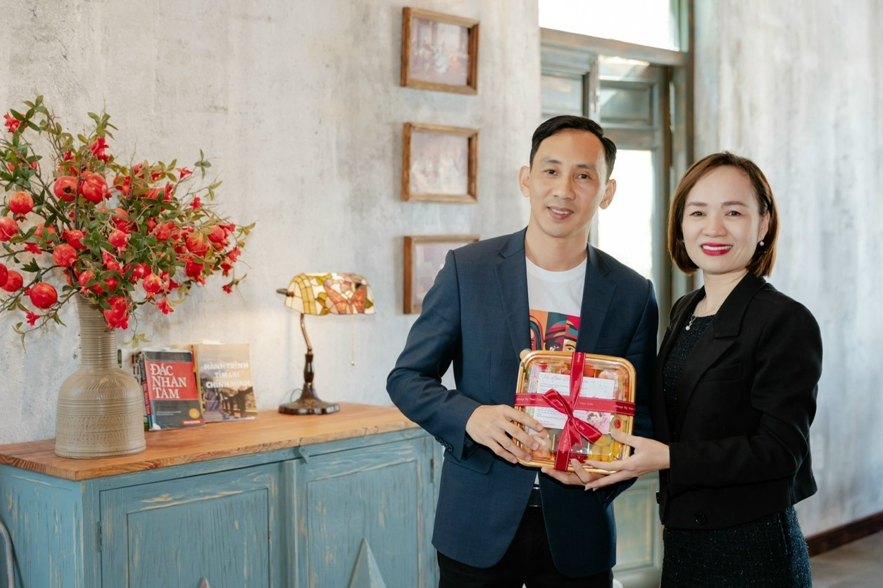 Hoạt động chuyên môn và đào tạo của Nguyễn Nam Thùy tại Prudential