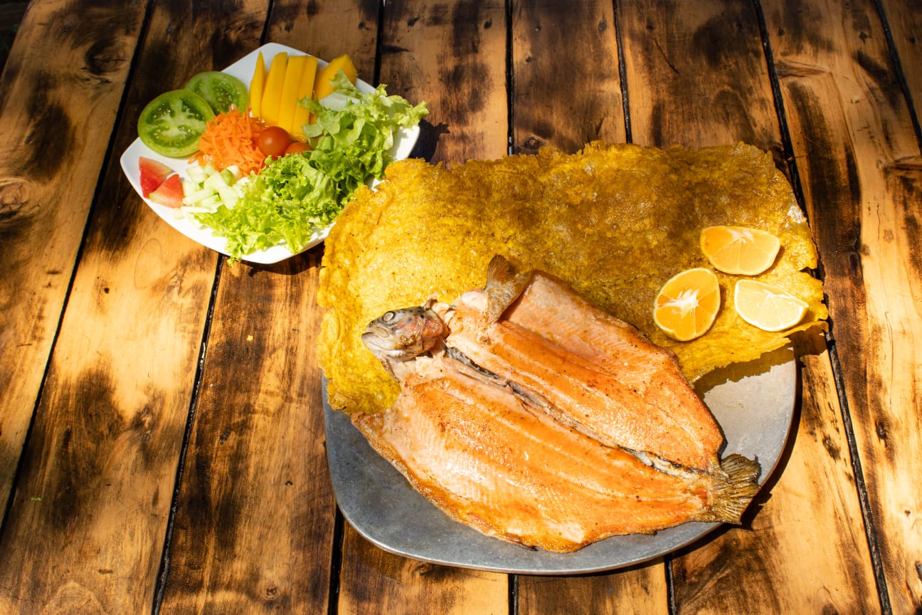 Trucha con patacon, restaurante La Fonda de los Arrieros Salento Quindío