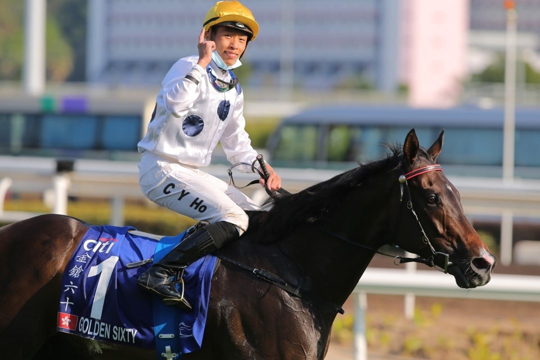 Photo of Hong Kong jockey Vincent Ho on racehorse Golden Sixty