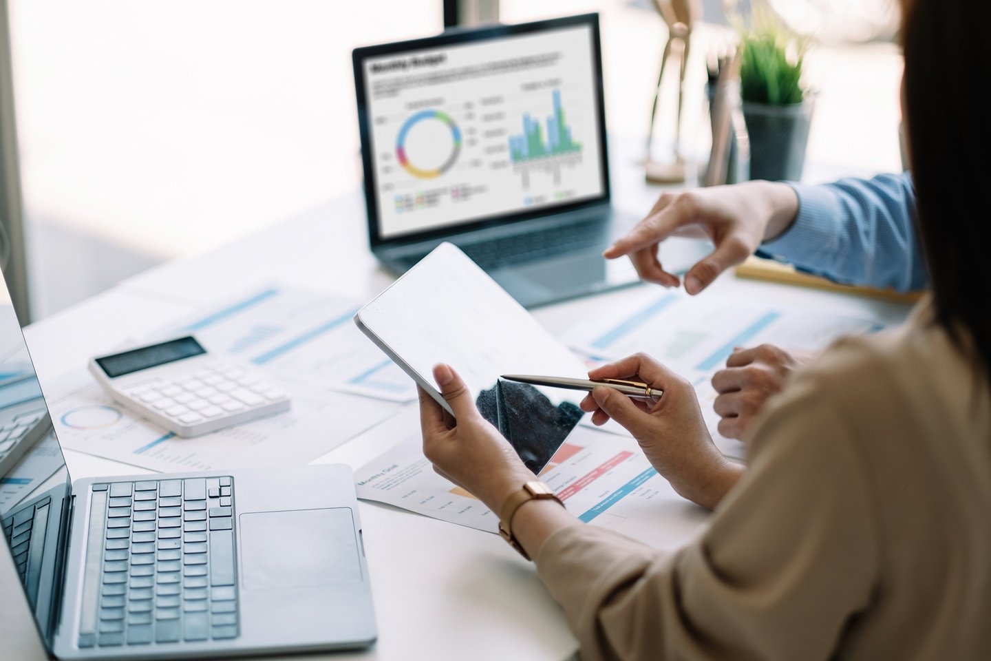 digitalization and business intelligence to simplify business decisions