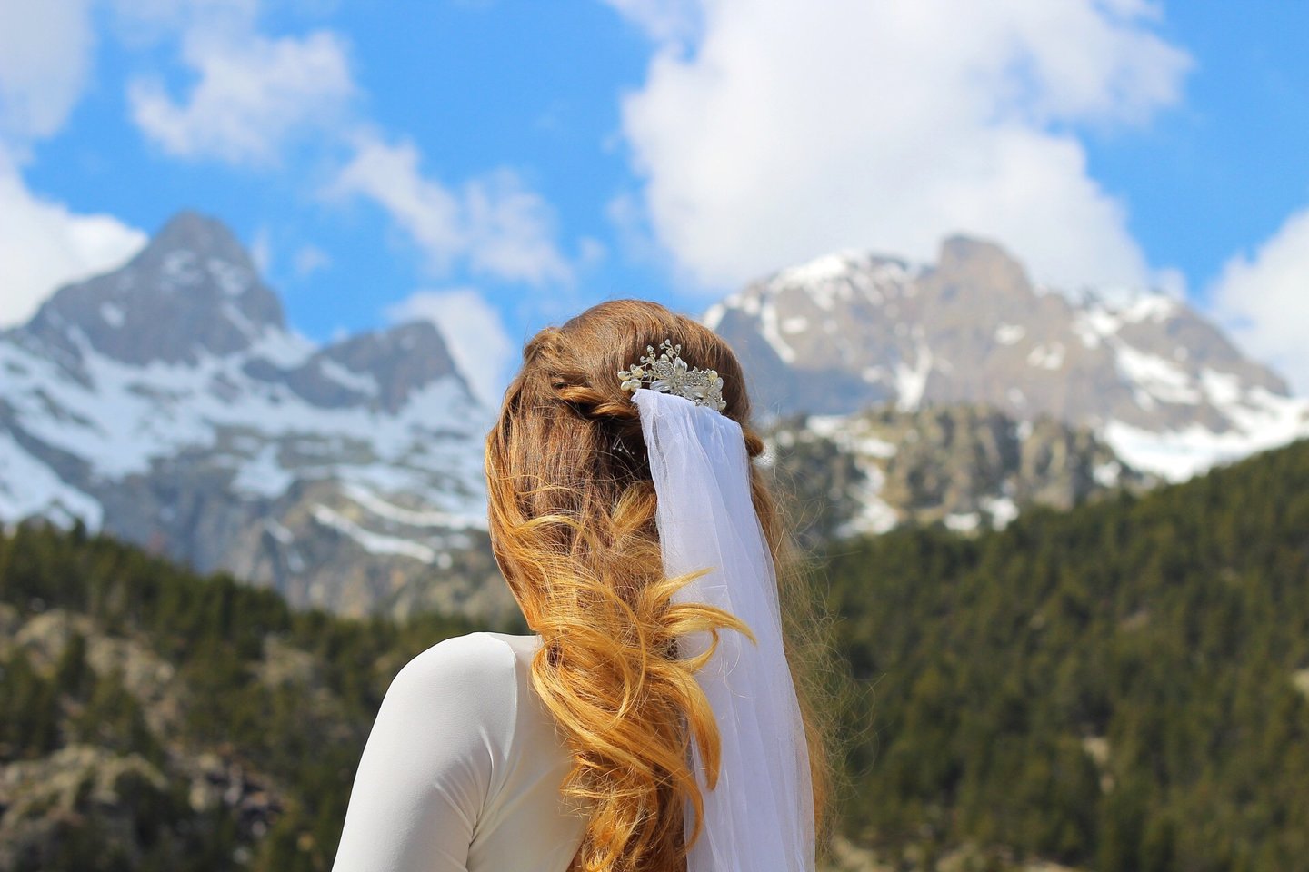 Maquillaje y peinado de novia natural en Huesca
