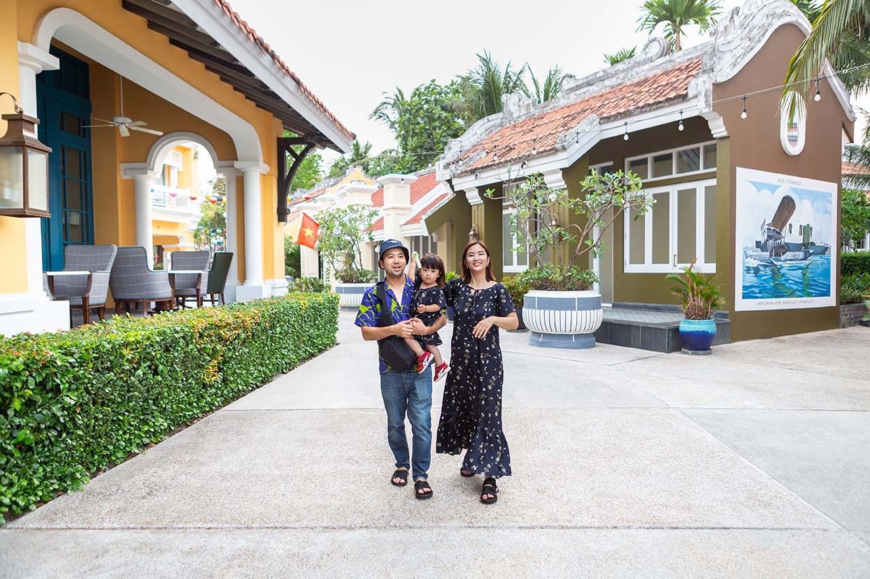 Japanese family walking through JW Marriott Phu Quoc resort