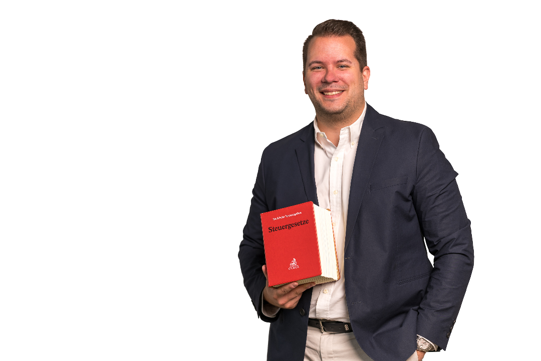 Bild von Steuerberater Niklas Schüller.