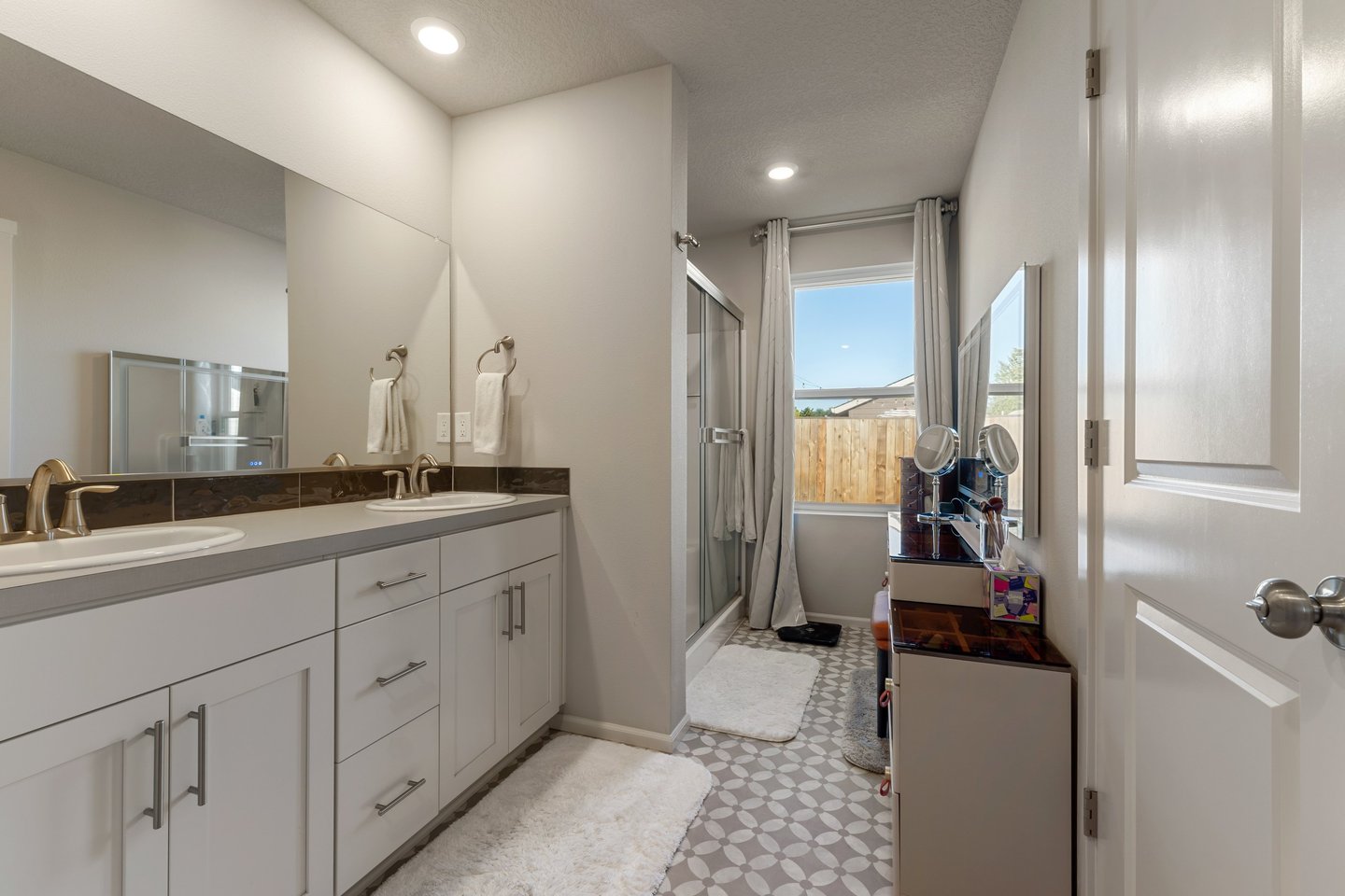 Professional Interior Photography - Main Bathroom