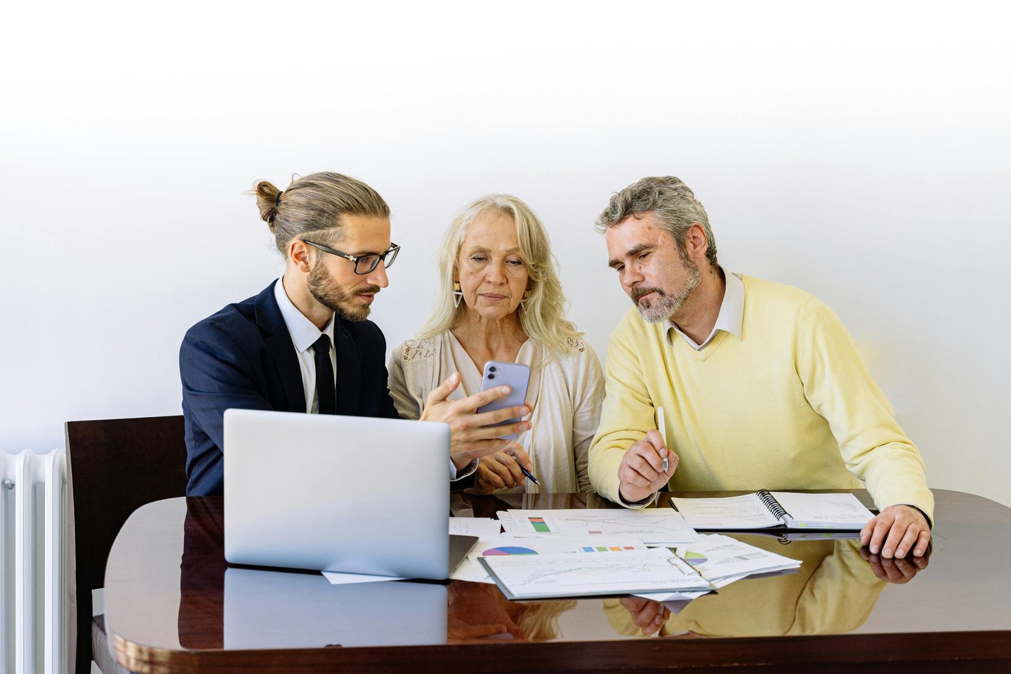 Agent presenting to client couple