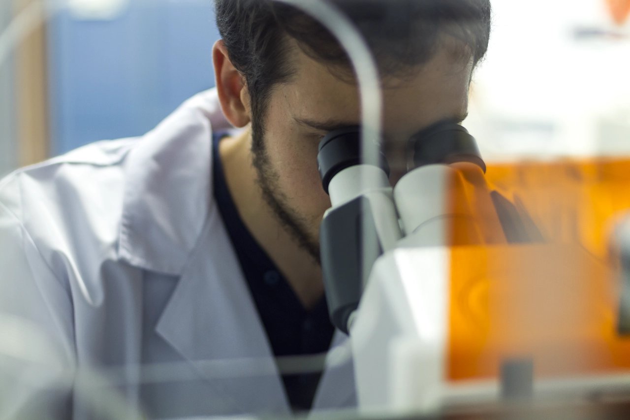 Fotografia corporativa llavoretes social media para proyectos investigación científica laboratorios 