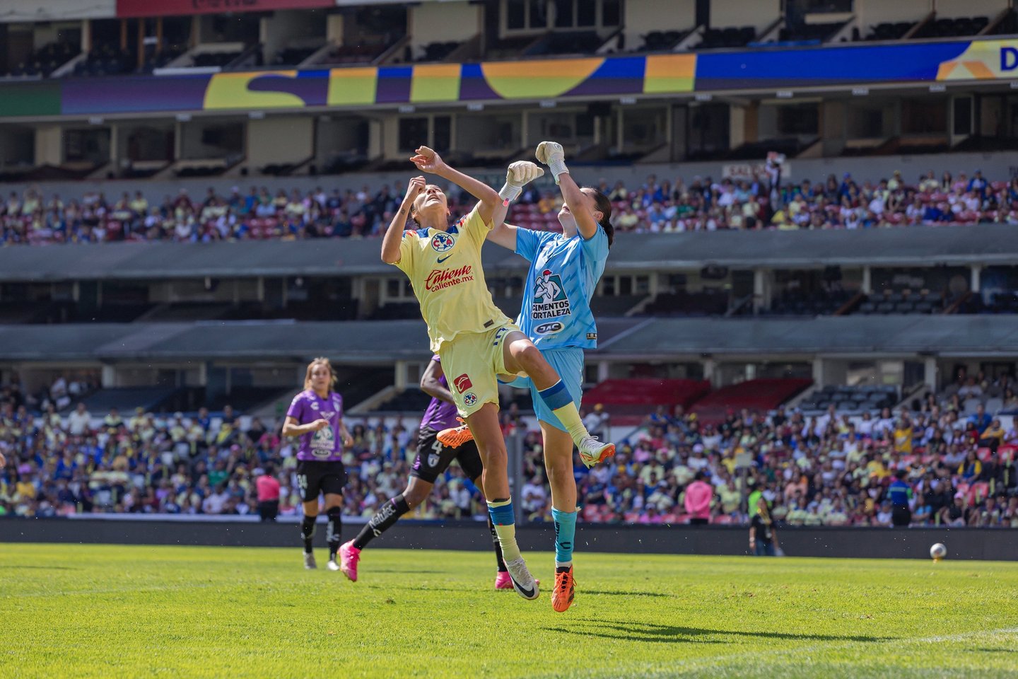 Alison Gonzalez vs Esthefanny Barreras, Liga MX Femenil, YXReveal Collab 11Lgnds, Yeida Xicotencatl