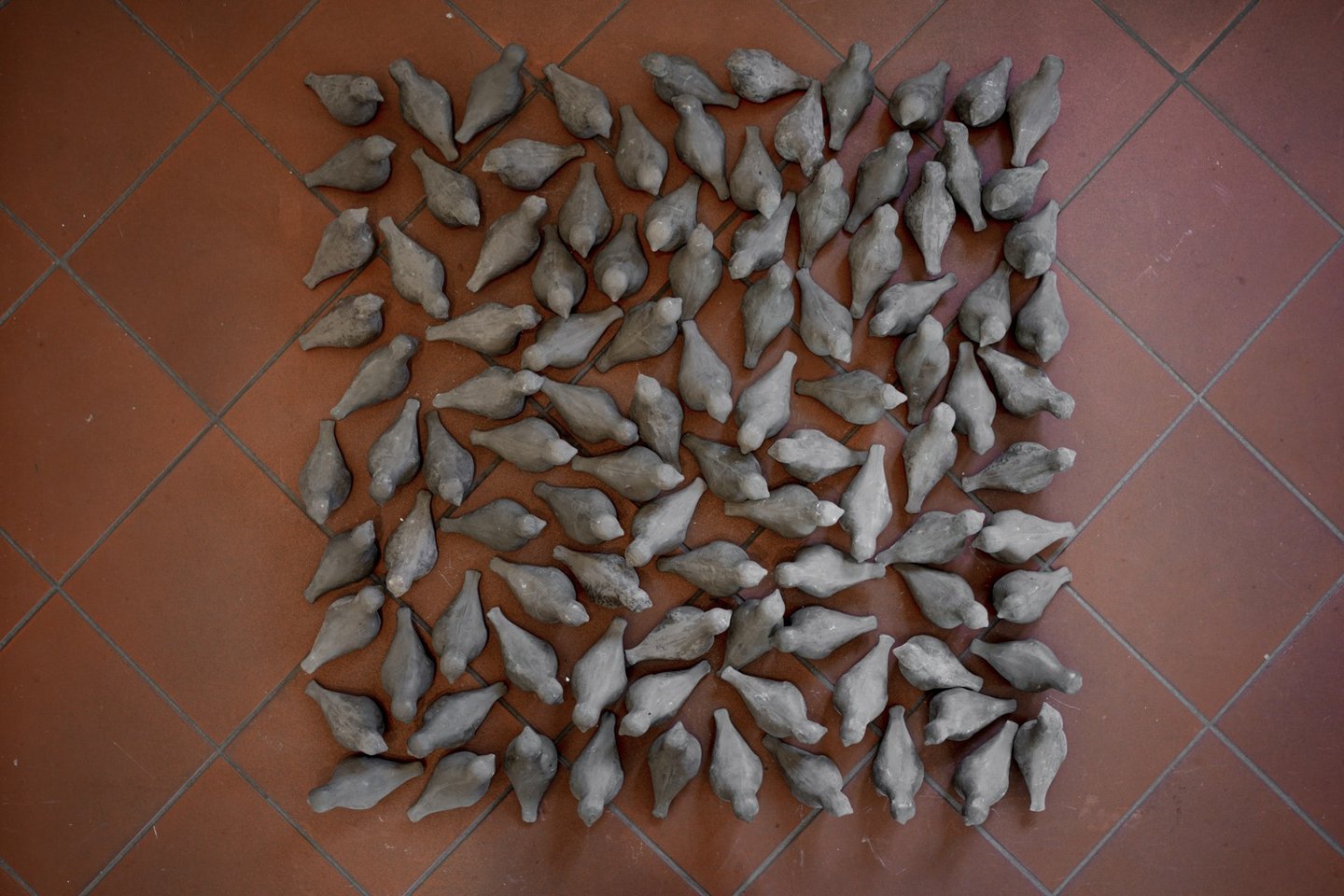 all together now, 2024 101 ceramic birds ©Ties Ten Bosch
