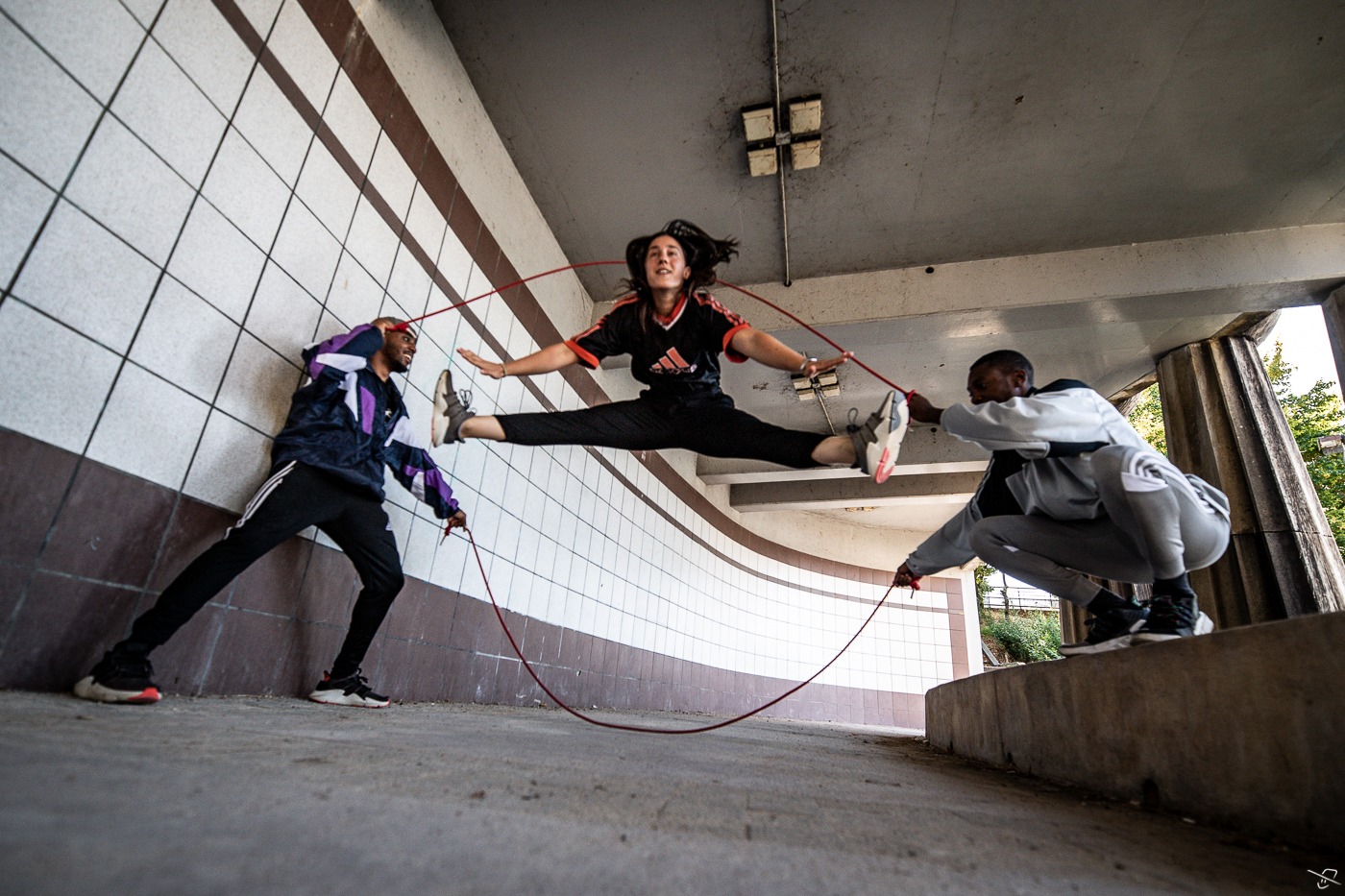 Pratique du Double Dutch à Bezons — figure acrobatique dans les cordes