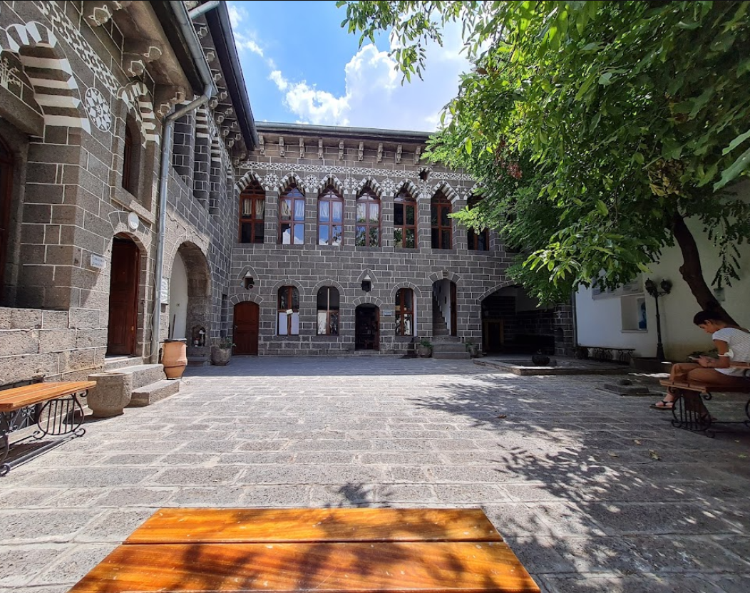 Ahmet Arif Edebiyat Müzesi