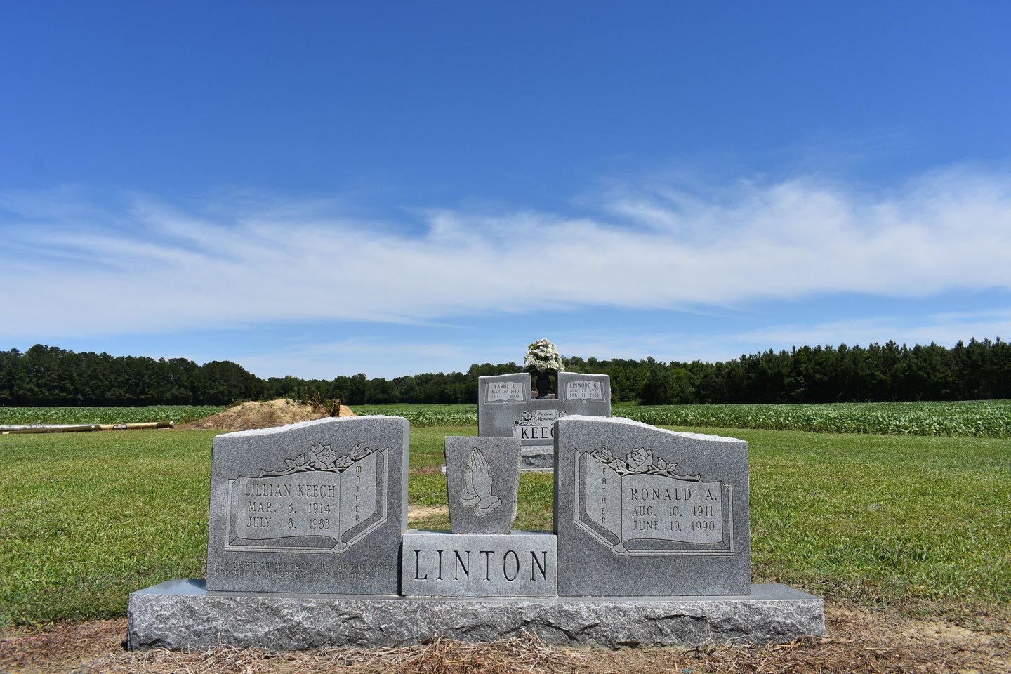 Lillian Keech and Ronald Linton Headstone