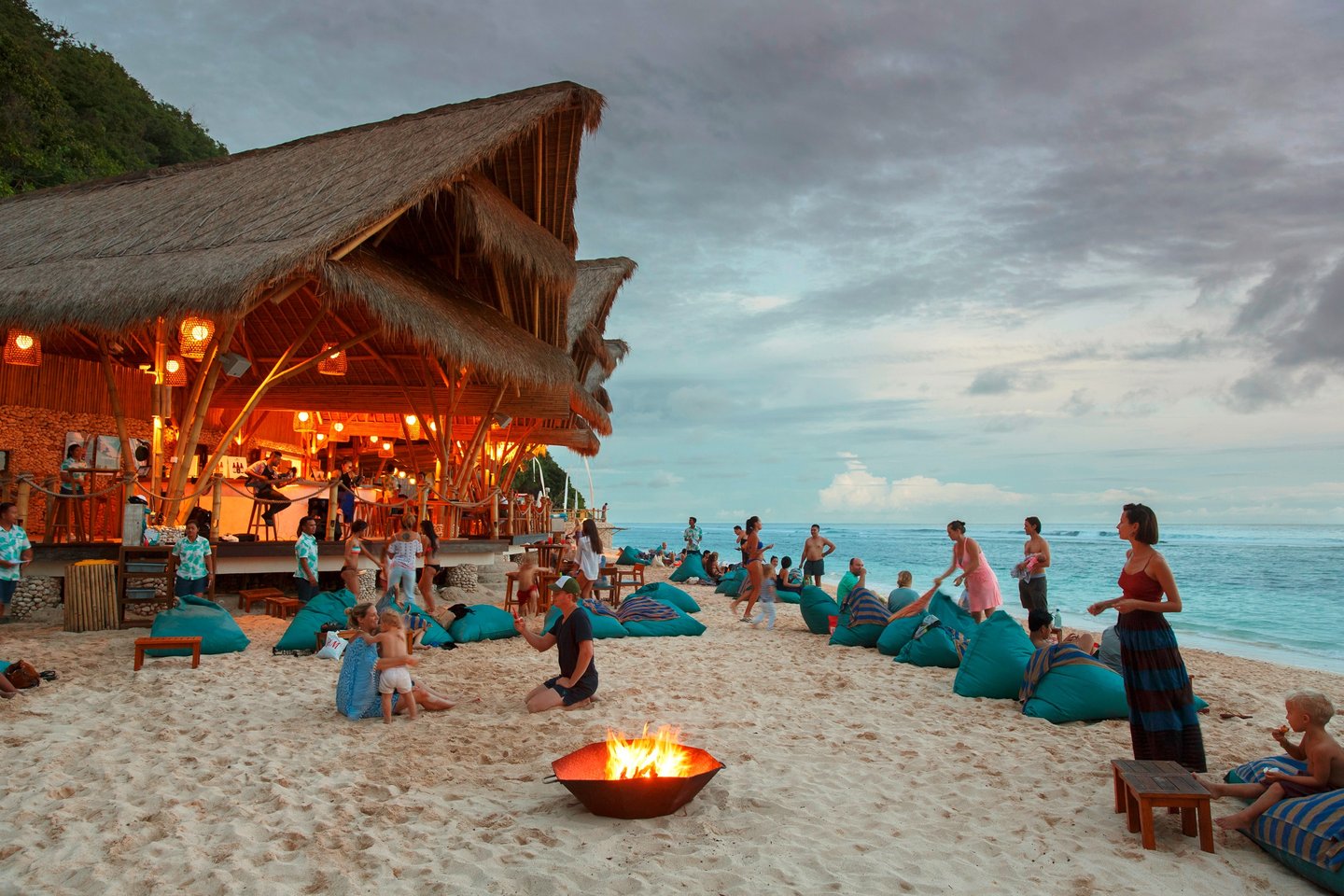Sundays Beach Club