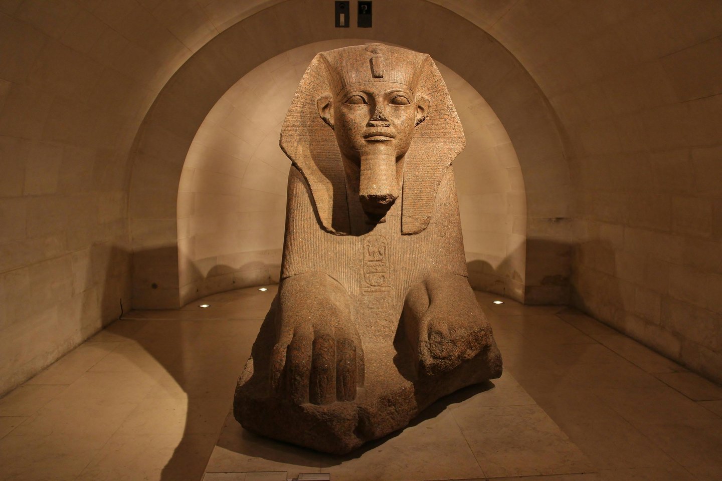 Louvre Museum Guided Tour