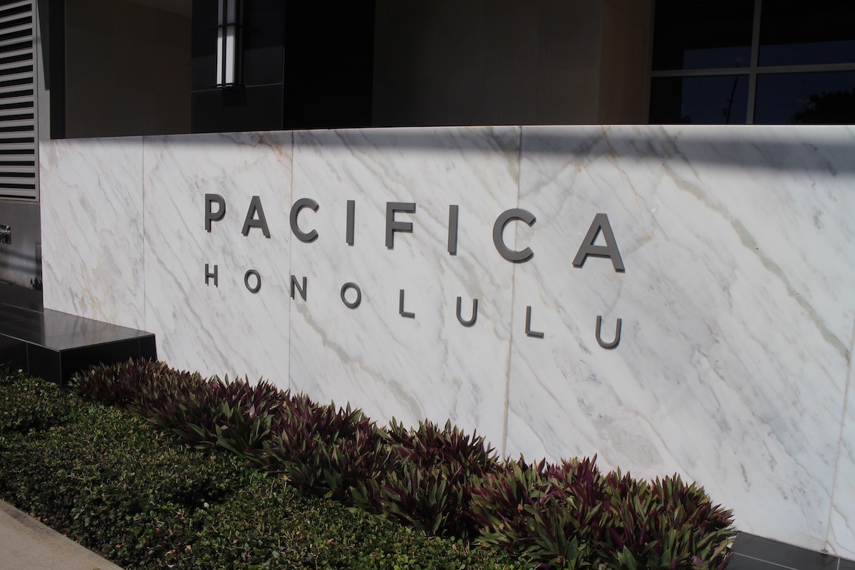 pacifica apartments entrance