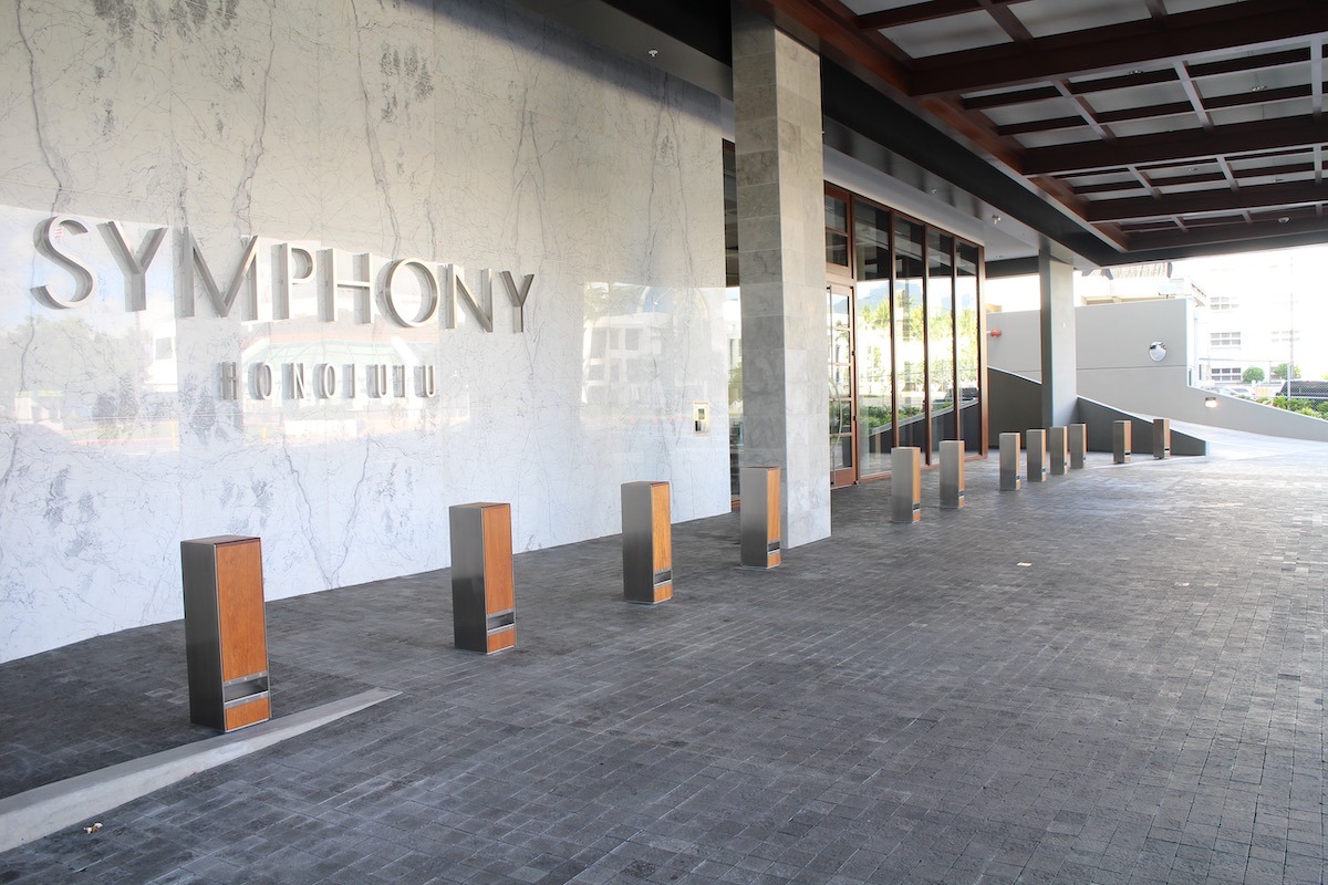 symphony apartments entrance